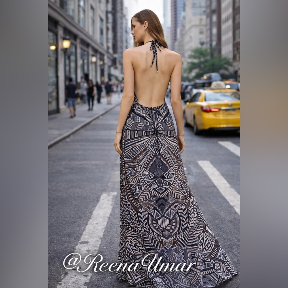 BCBGMaxAzria Geometric Halter Open-Back Maxi Dress – Navy / White / Brown – XS
